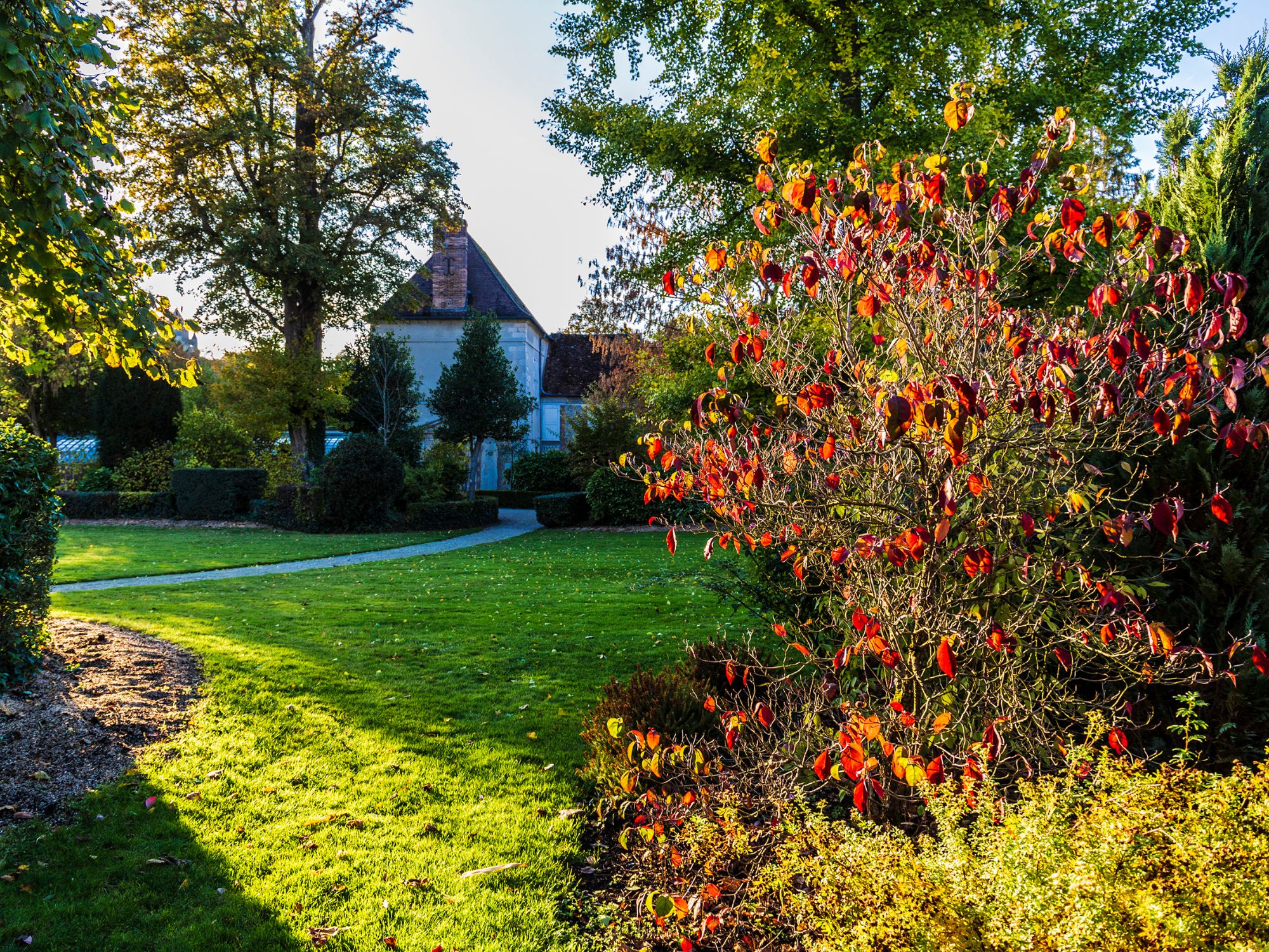 Grand jardin privé proche de Marseille