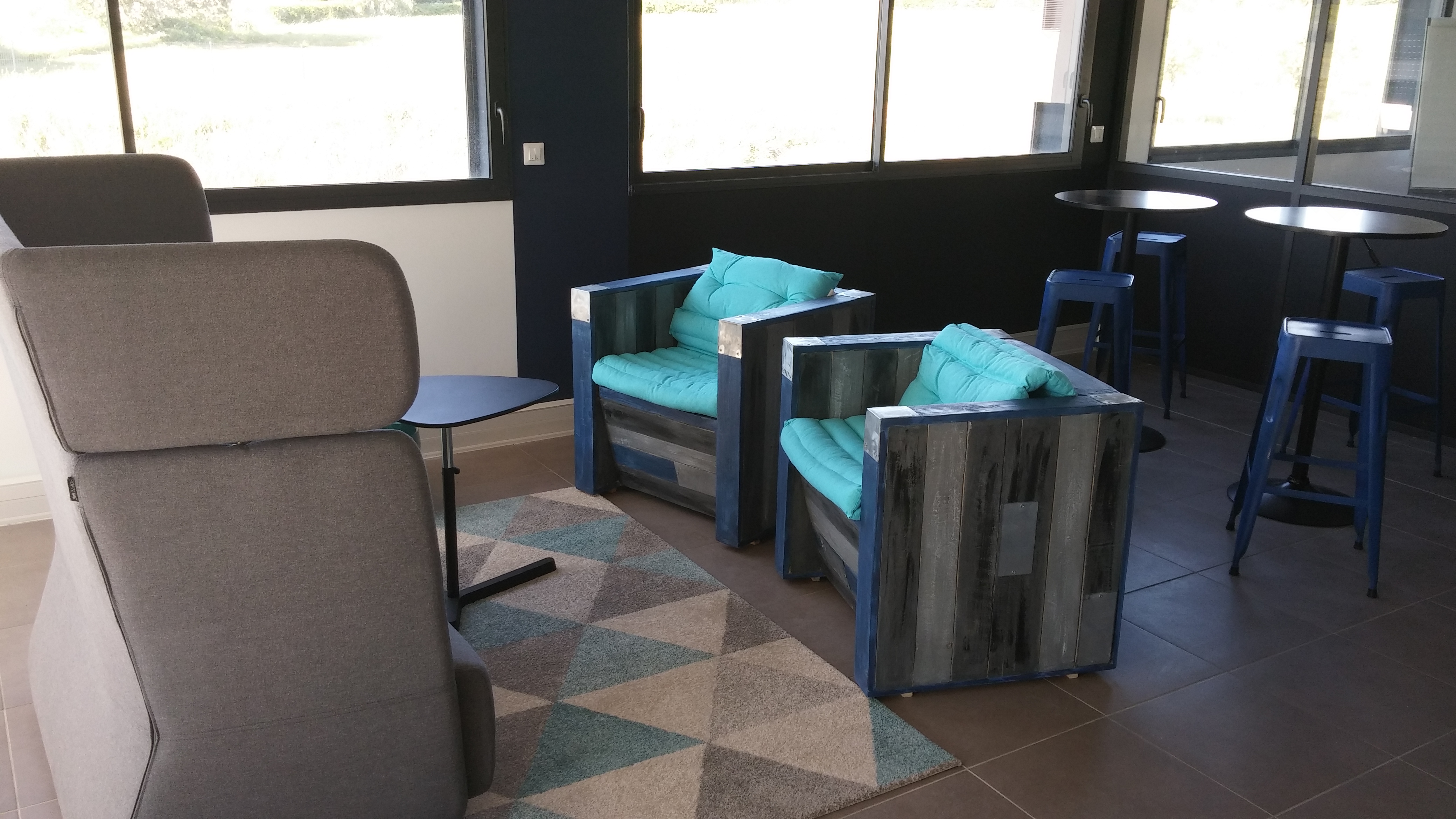Bureau FLEX près d'Aix à EGUILLES