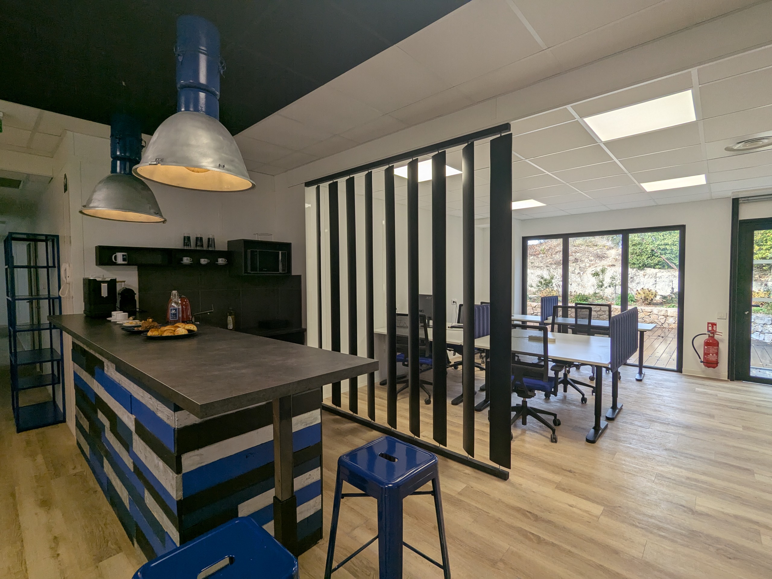 Bureau FLEX au Nord d'Aix à VENELLES